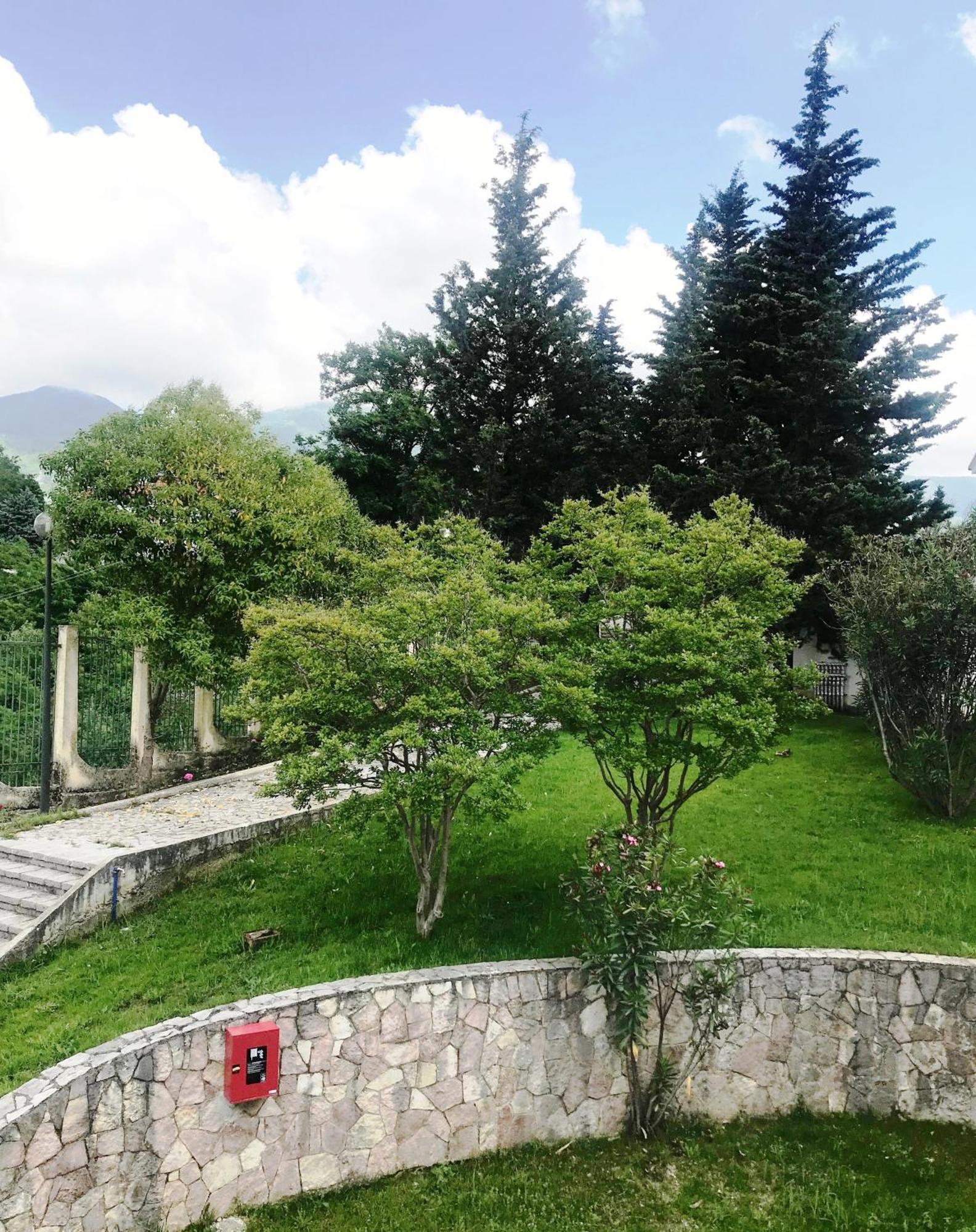 Chateau Linza Resort Tirana Exteriör bild