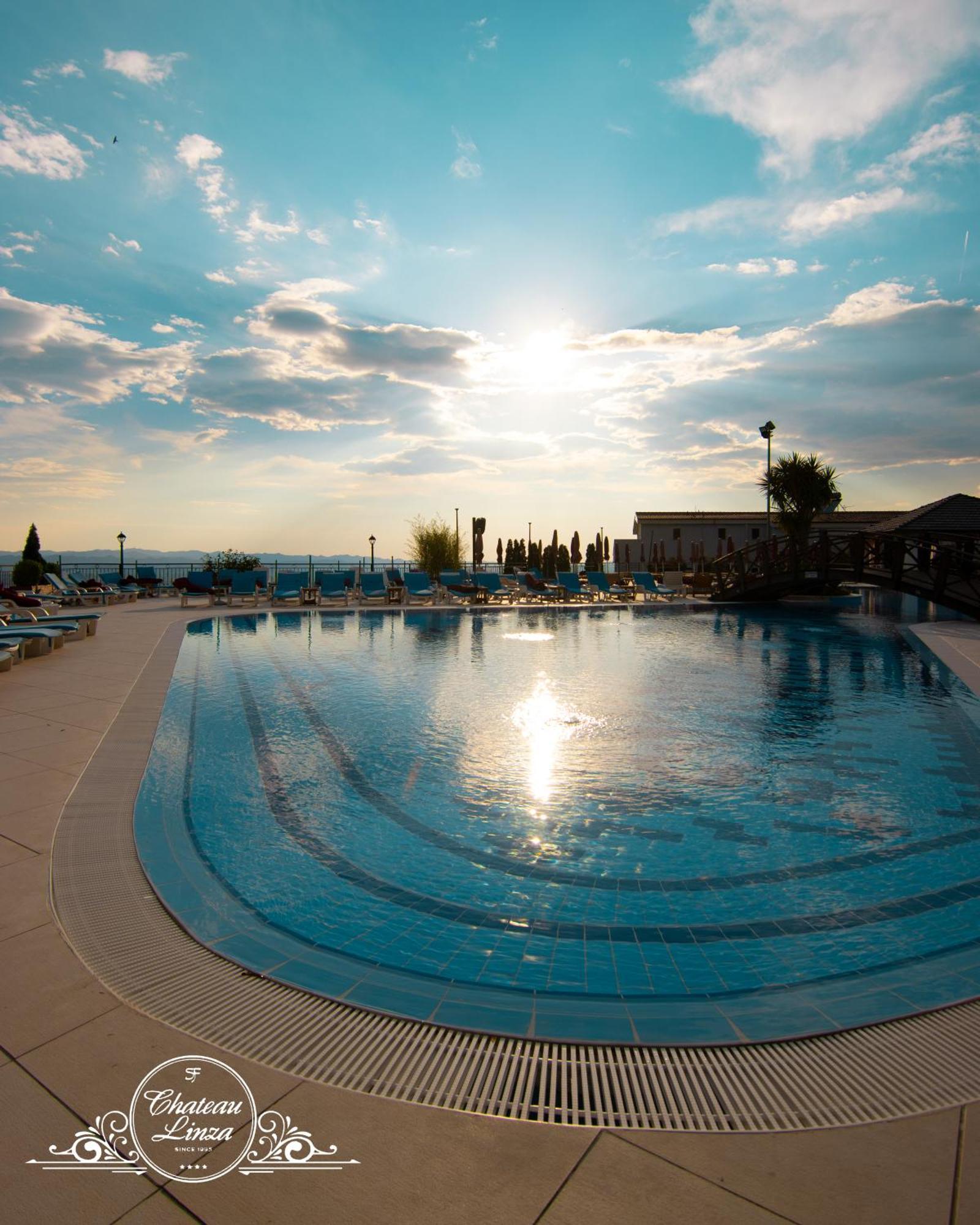Chateau Linza Resort Tirana Exteriör bild