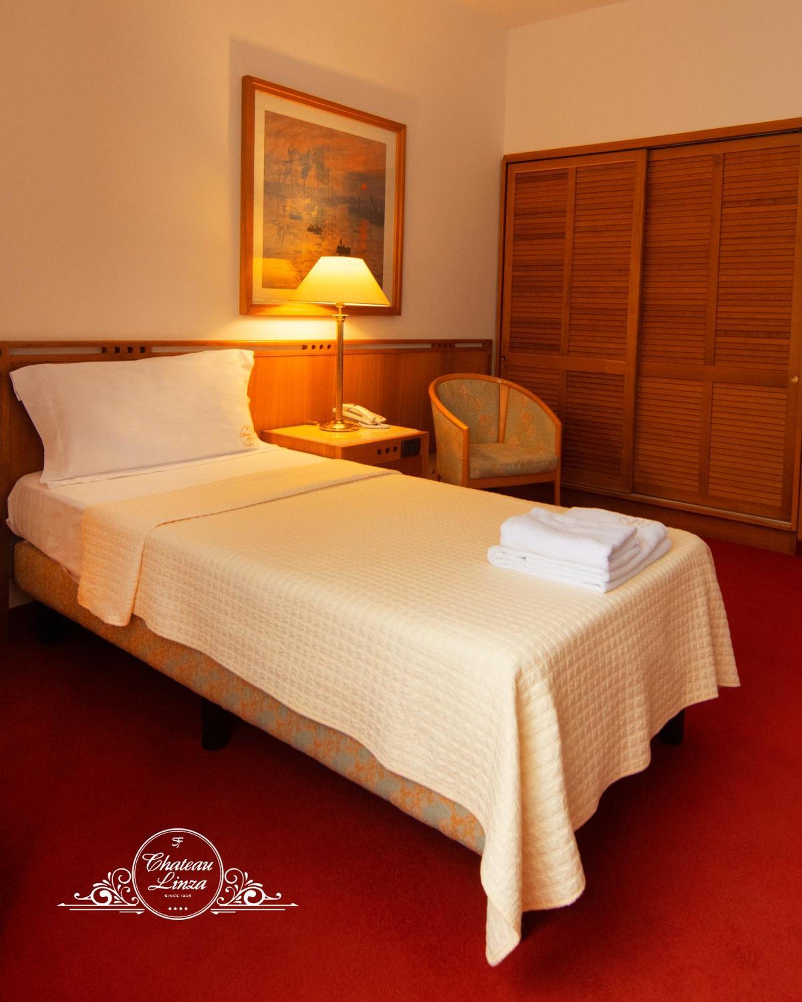 Chateau Linza Resort Tirana Exteriör bild