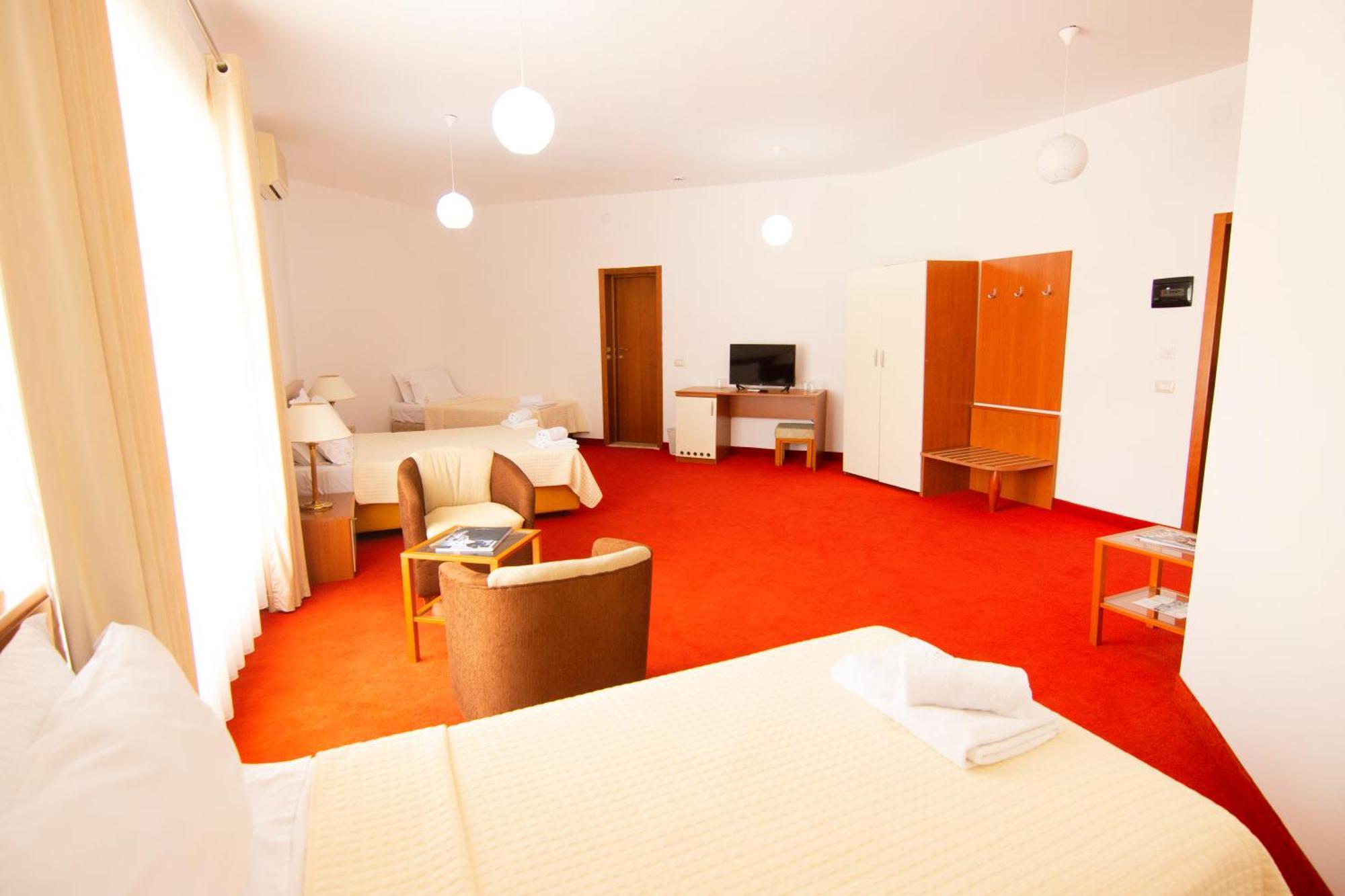 Chateau Linza Resort Tirana Exteriör bild