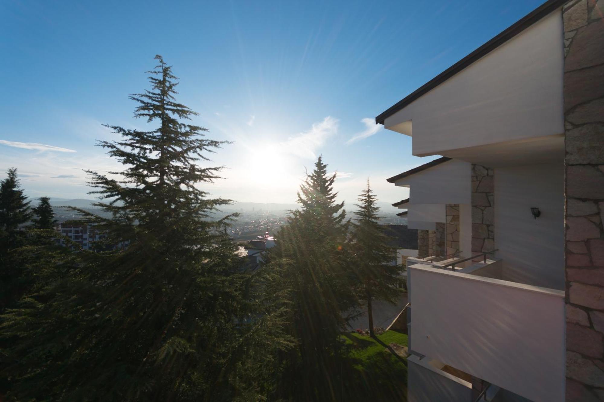 Chateau Linza Resort Tirana Exteriör bild