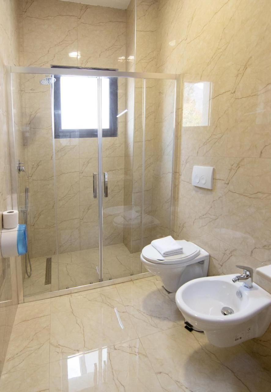 Chateau Linza Resort Tirana Exteriör bild